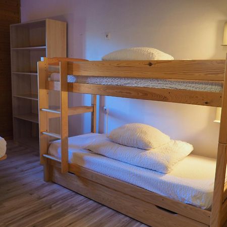 Auberge De Jeunesse Hi Ла Клусаз Екстериор снимка