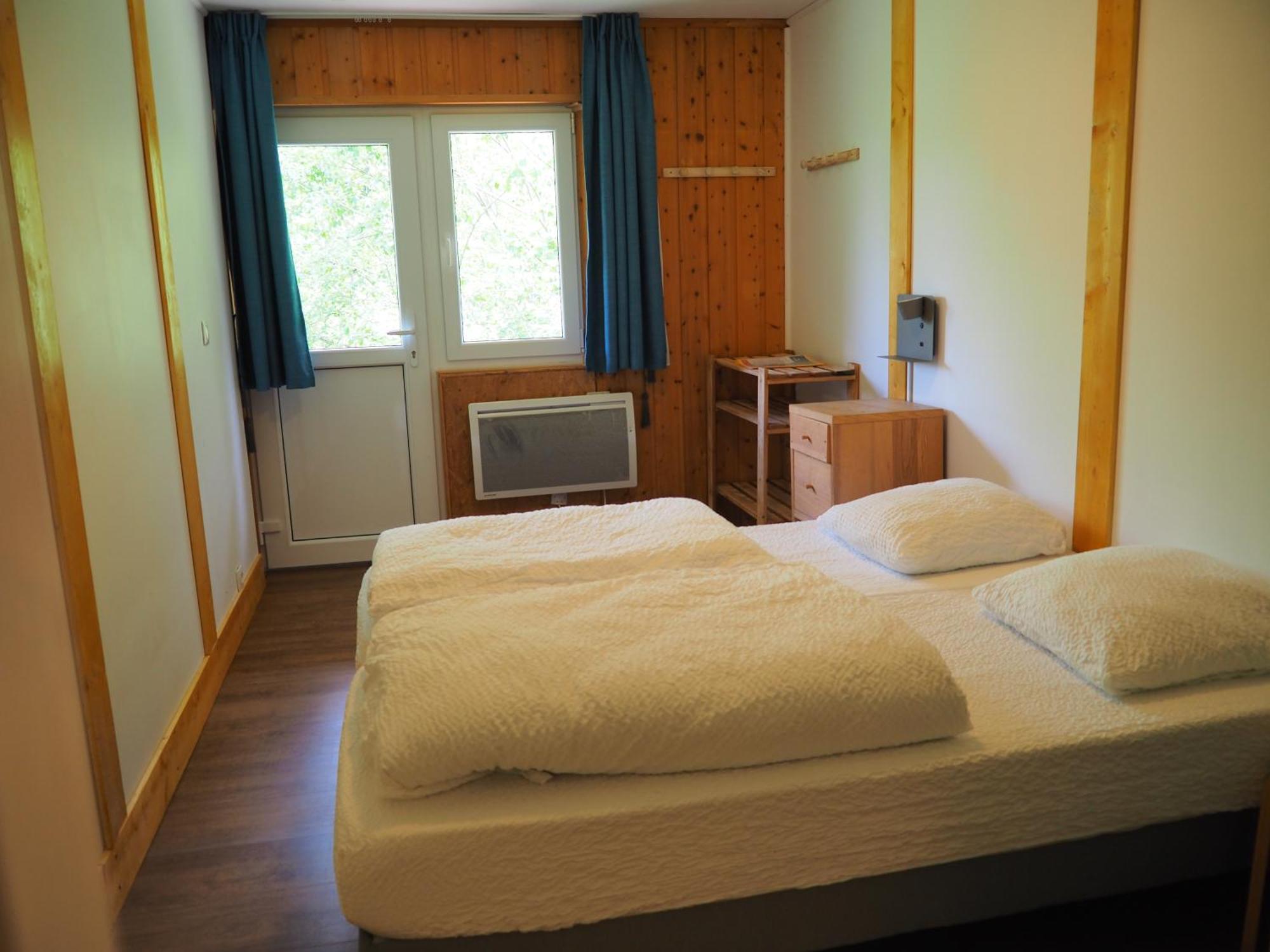 Auberge De Jeunesse Hi Ла Клусаз Екстериор снимка