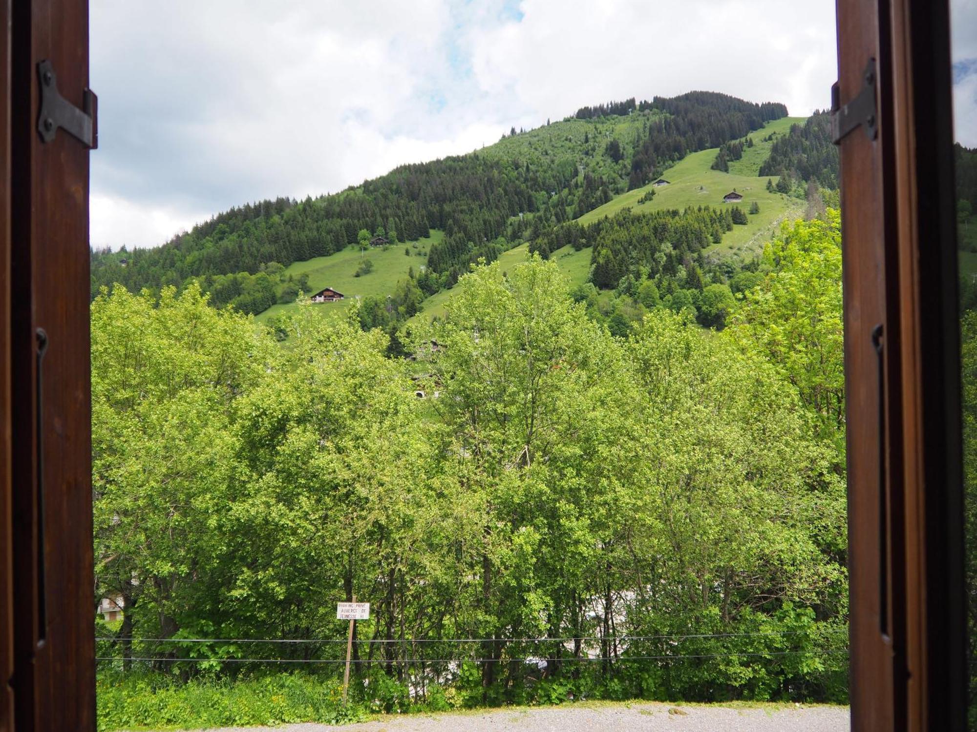 Auberge De Jeunesse Hi Ла Клусаз Екстериор снимка