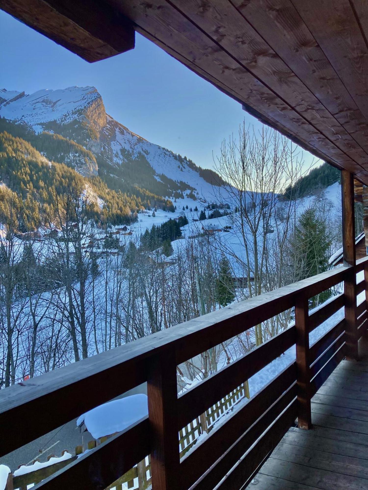 Auberge De Jeunesse Hi Ла Клусаз Екстериор снимка