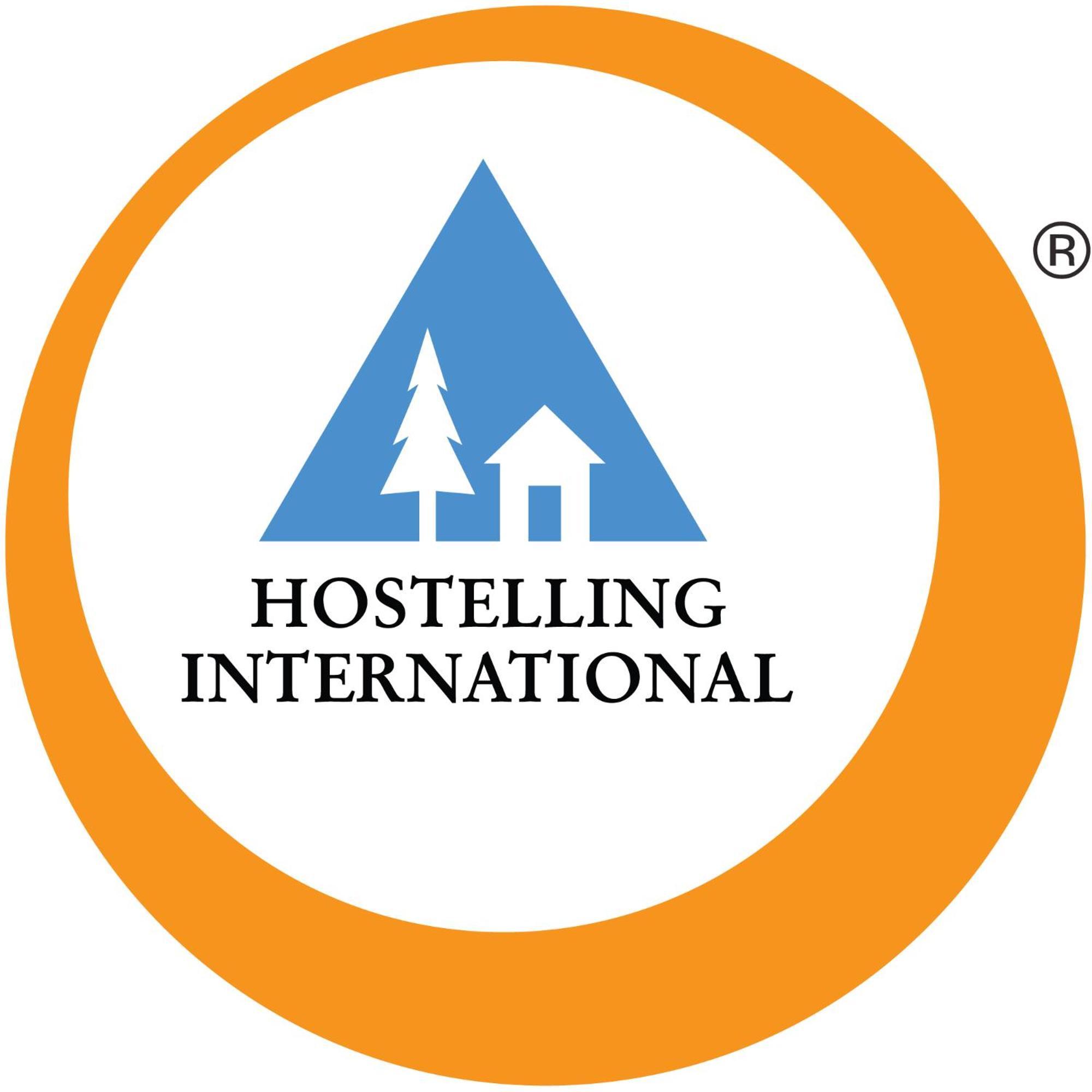 Auberge De Jeunesse Hi Ла Клусаз Екстериор снимка